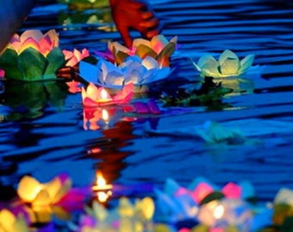 Lanternes flottantes 1